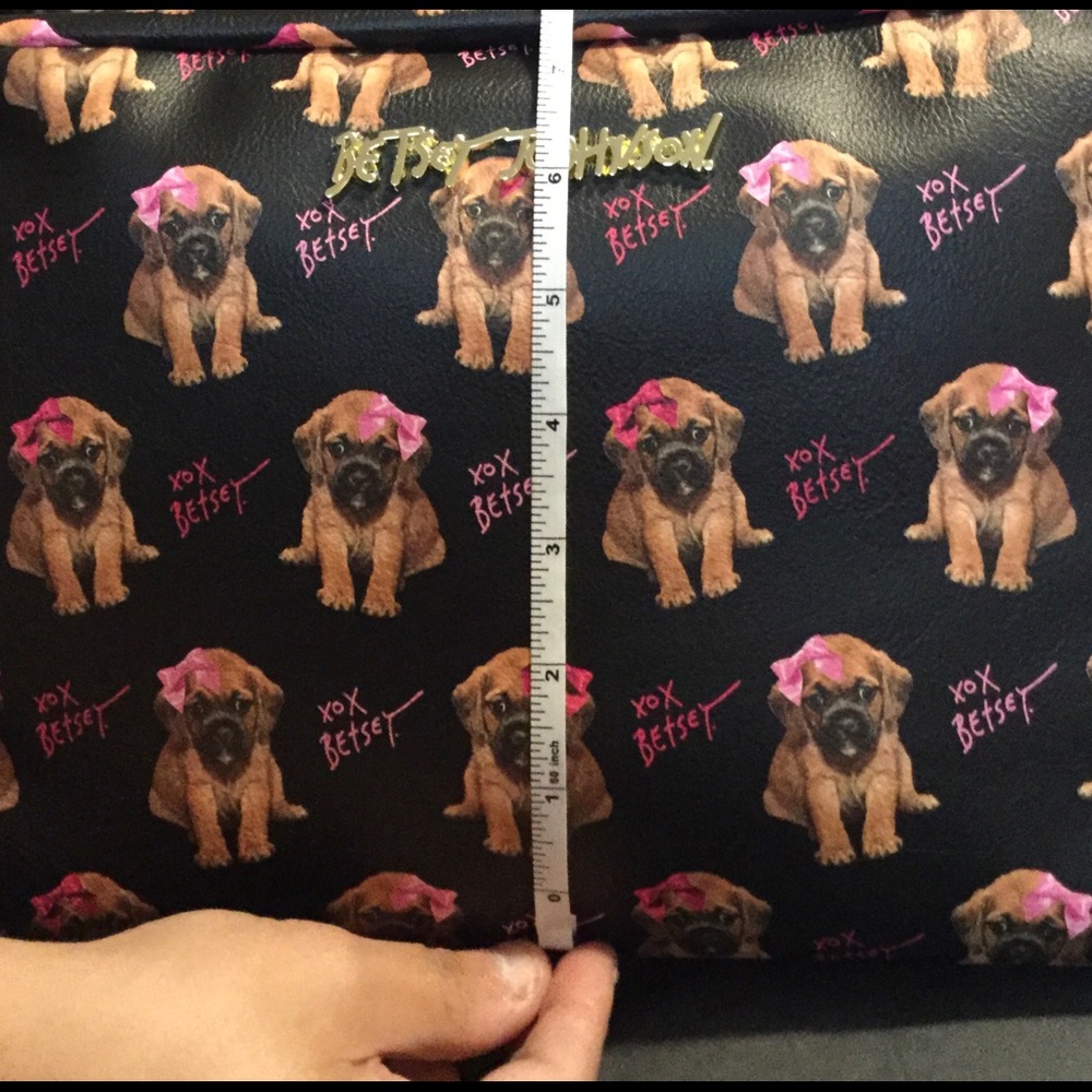 Betty Johnson makeup bag